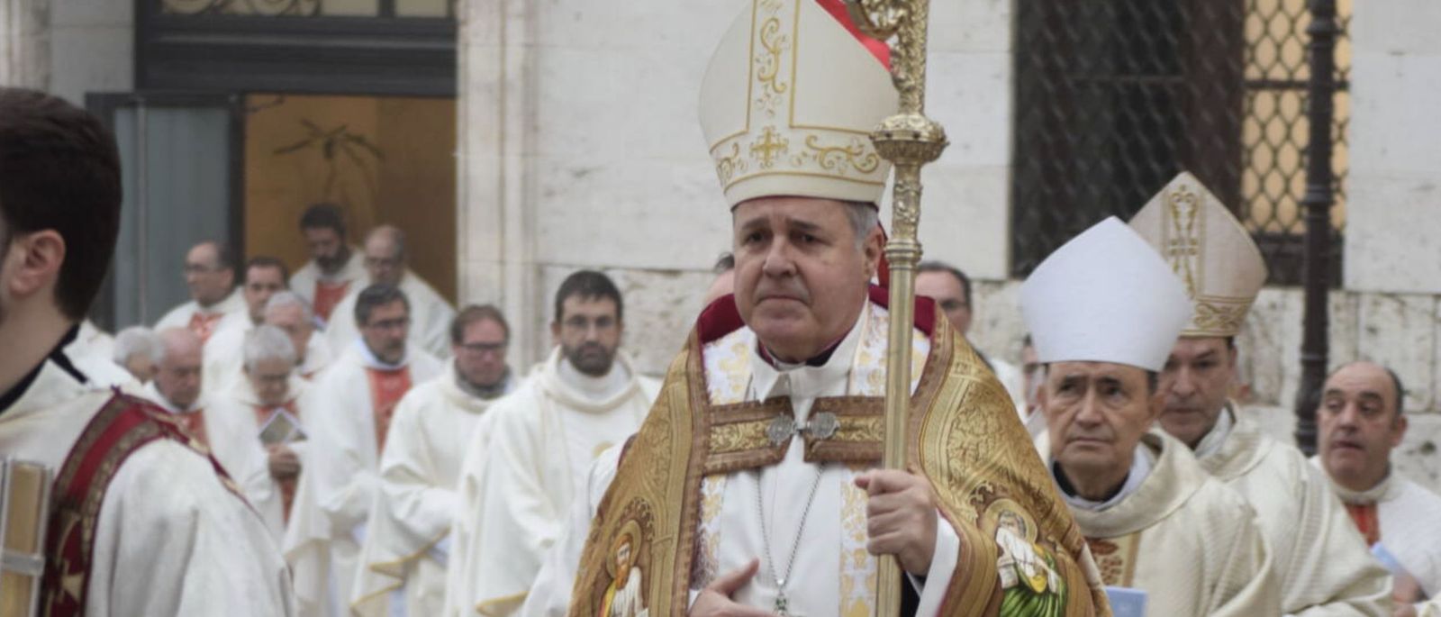 Raúl Berzosa, tras Iceta y Fidel Herráez, en la apertura del Año Jubilar