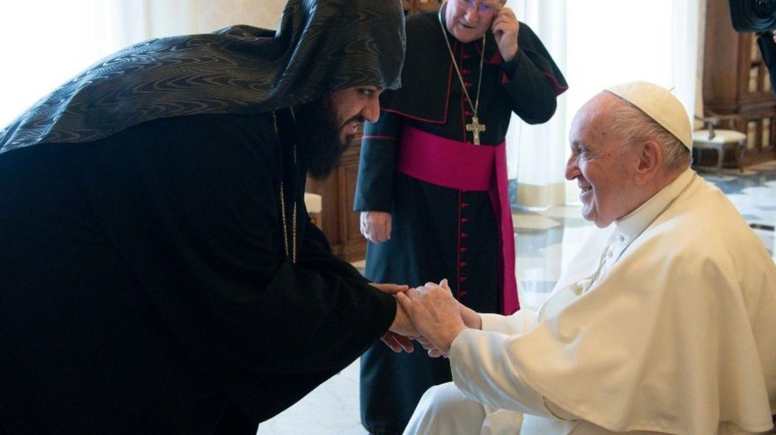 Papa salusa a un ortodoxo