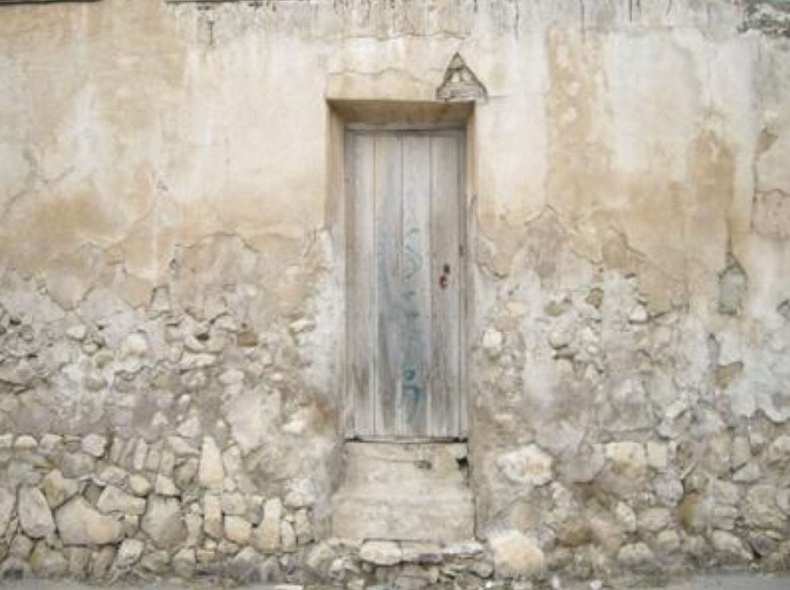 "Esforzados en entrar por la puerta estrecha"