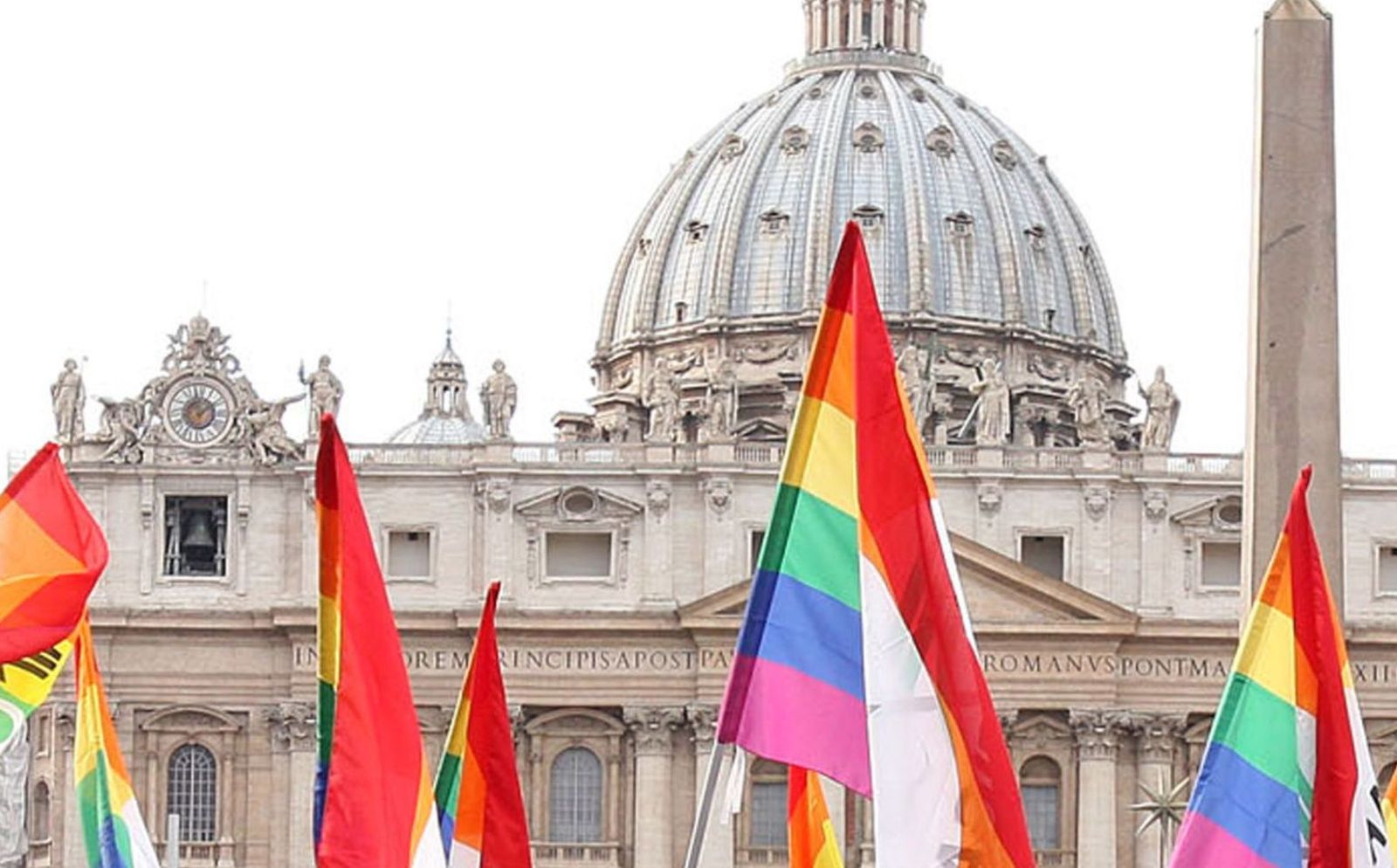 Banderas gays, en el Vaticano