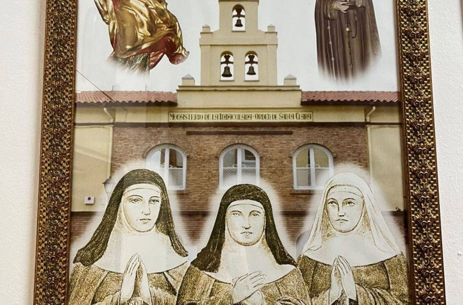 Imagen de las tres Clarisas