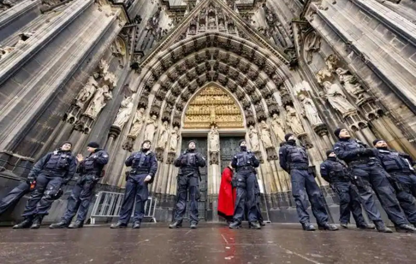 La catedral de Colonia, registrada por la Policía