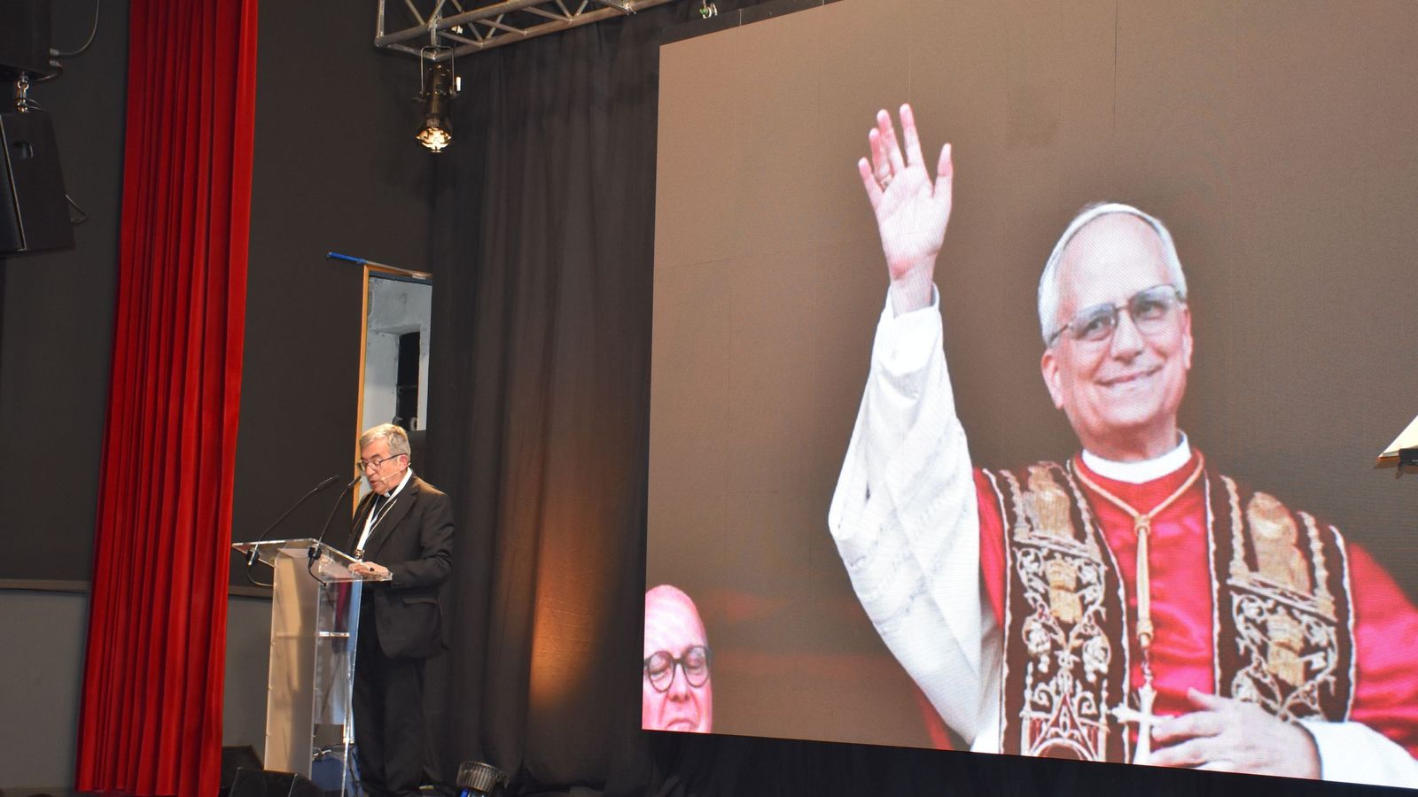 Argüello, arzobispo de Valladolid, en un momento de la Asamblea