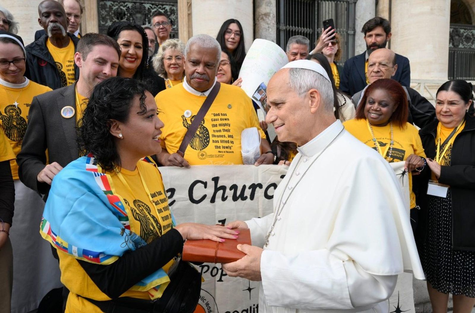 El Papa saluda a activistas contra el ICE