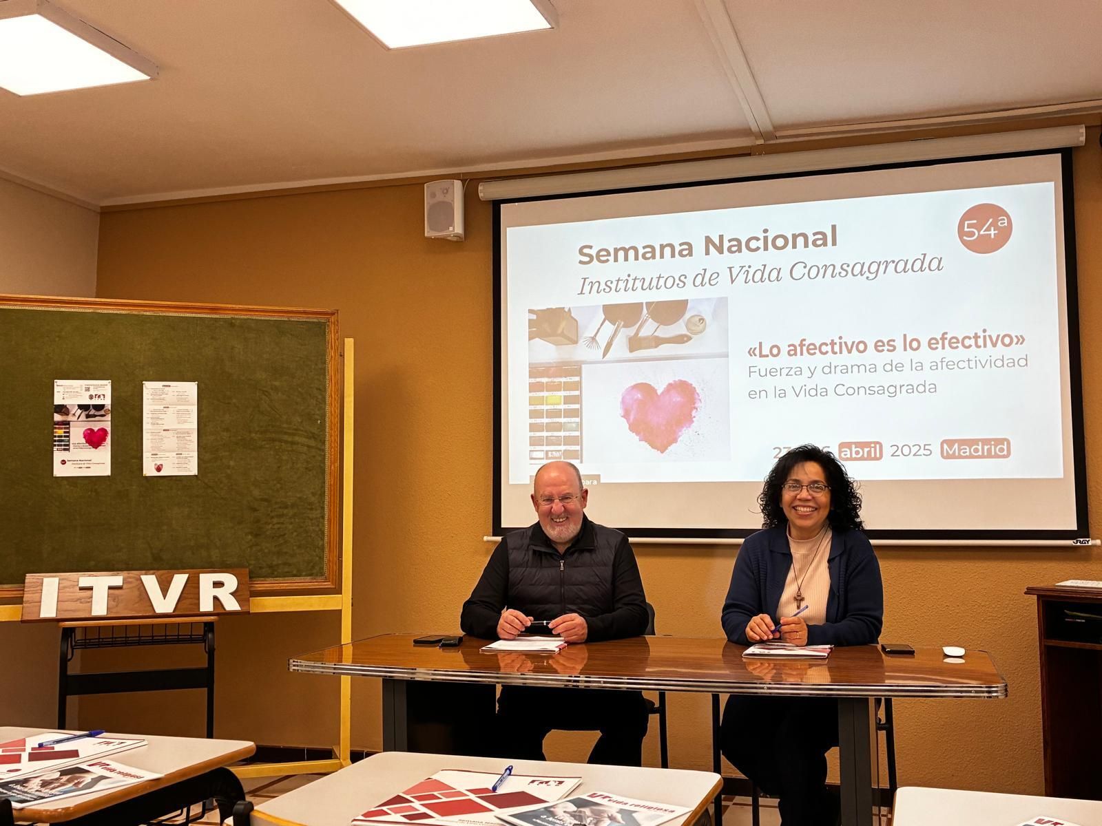 Antonio Bellella y Laura Zamora, secretaria académica del itvr