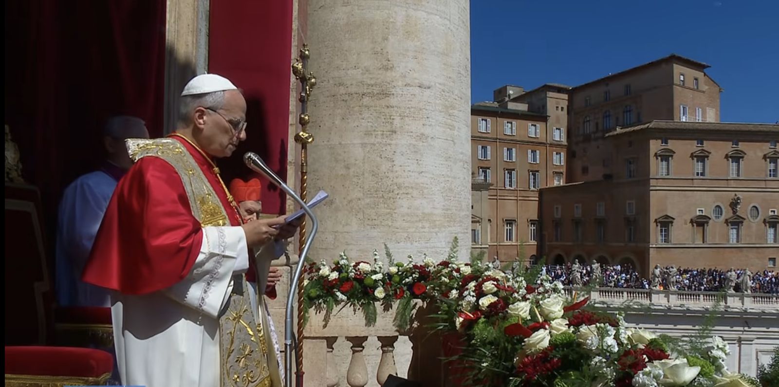 León XIV, en su bendición Urbi et Orbi