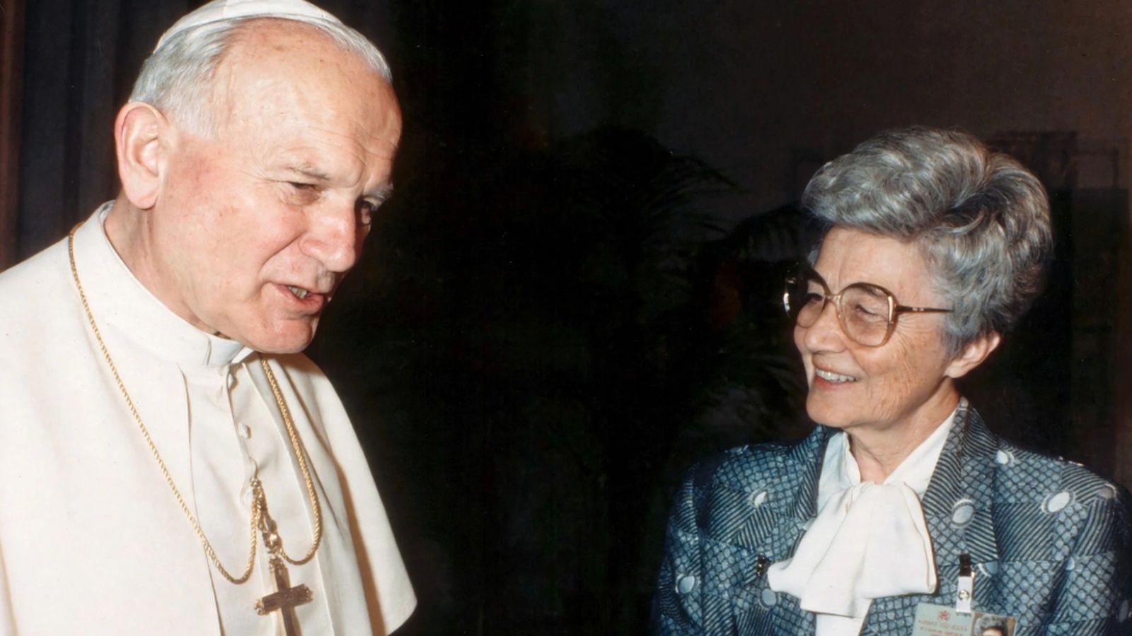 Chiara Lubich in un incontro con san Giovanni Paolo II