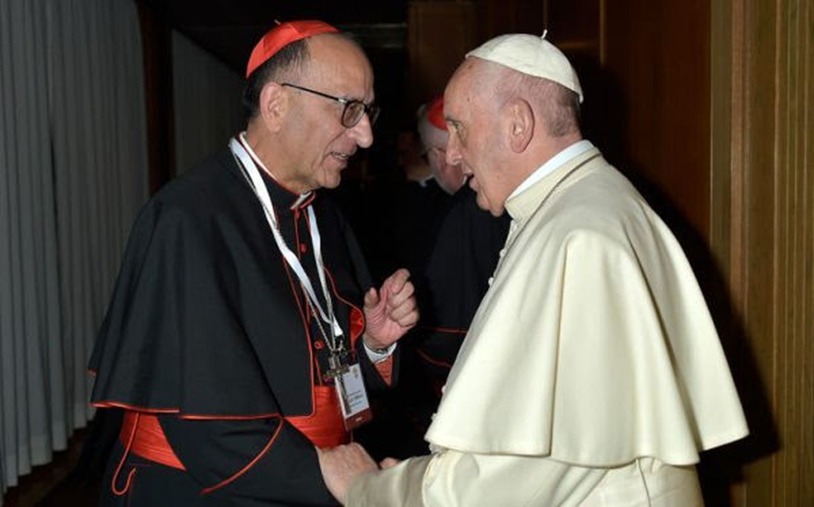 El Papa saluda a Omella