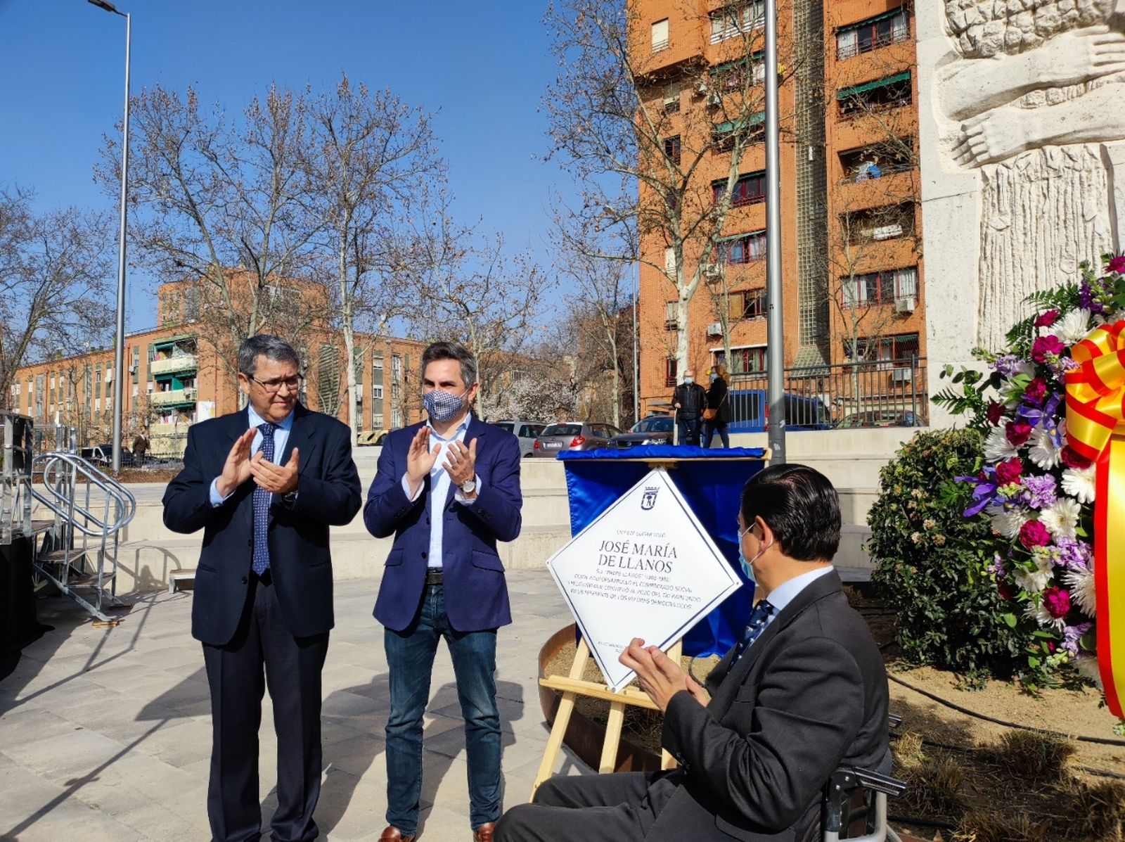 Madrid honra al padre José María de Llanos con una placa conmemorativa por su compromiso cívico y religioso