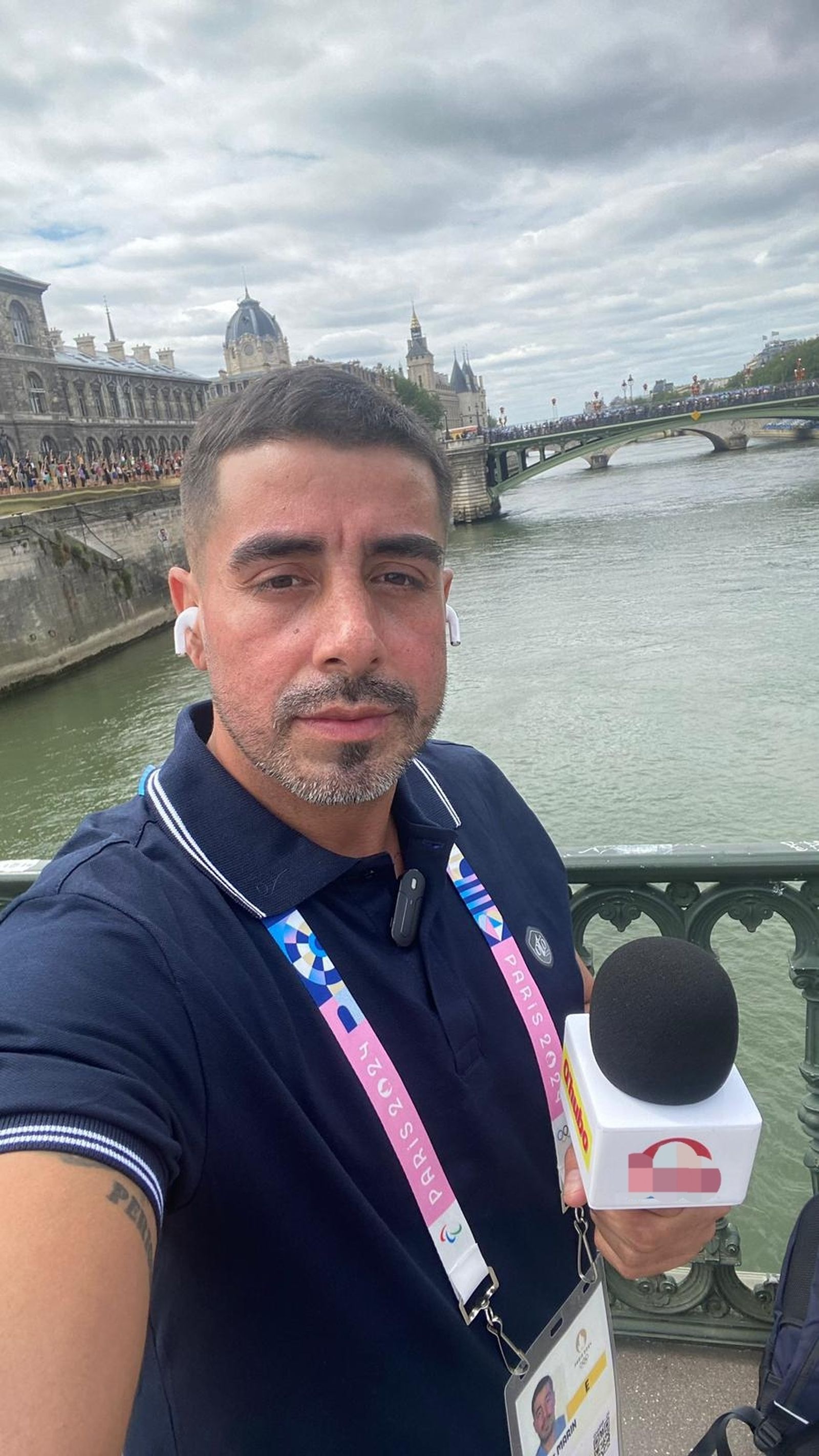 Marín cubriendo los olímpicos de París