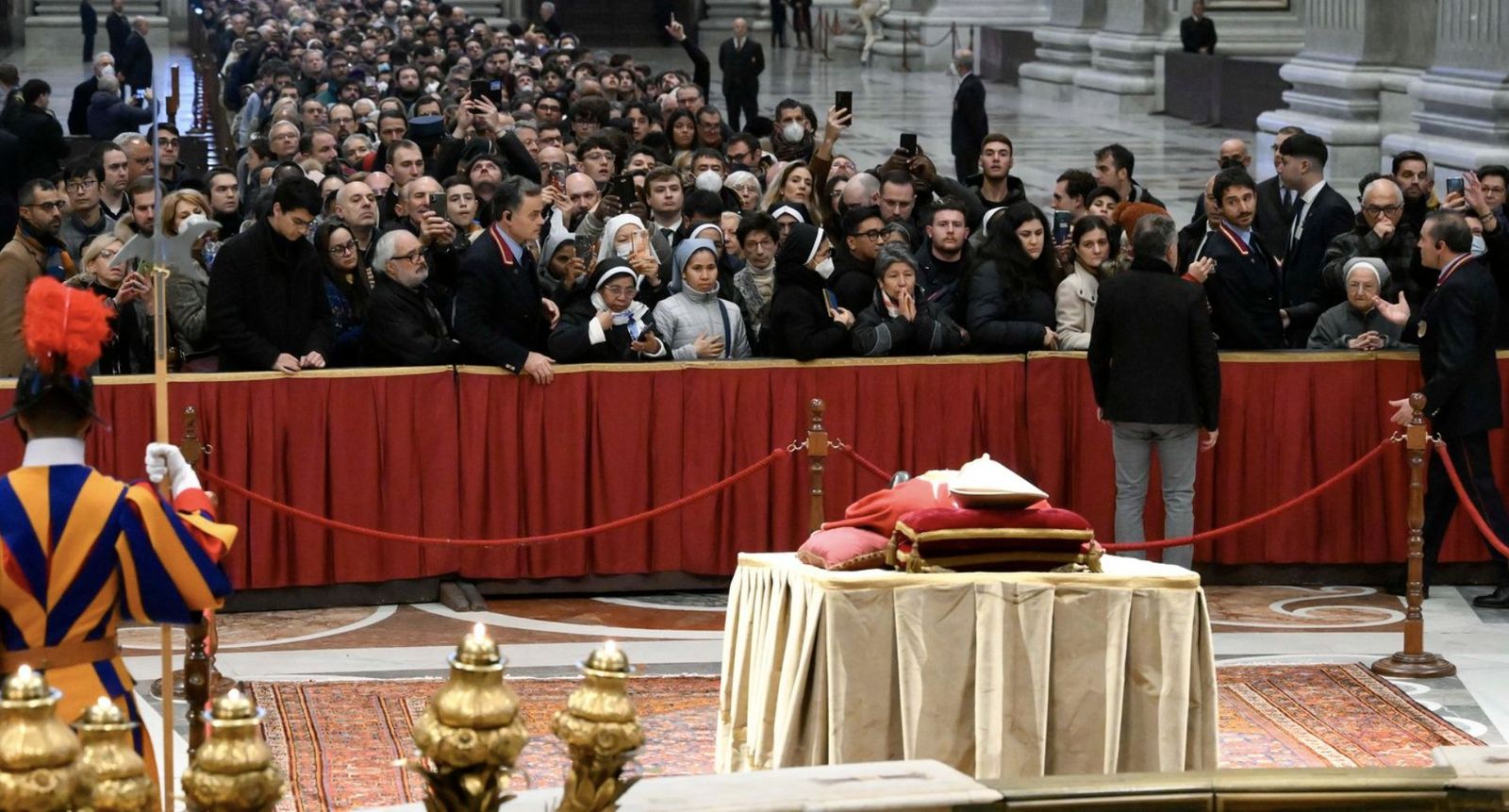 Féretro de Benedicto