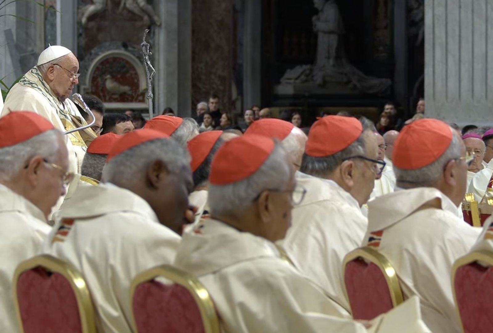 Francisco, en la misa de la Inmaculada con los cardenales