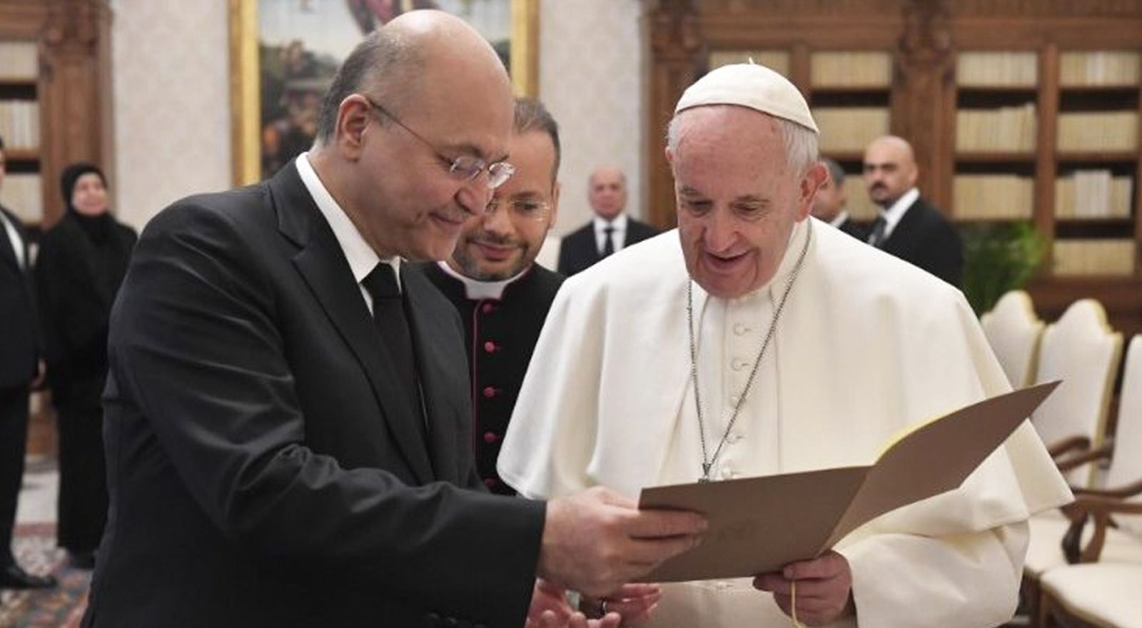 Francisco con el presidente iraquí Barham Salih en el Vaticano