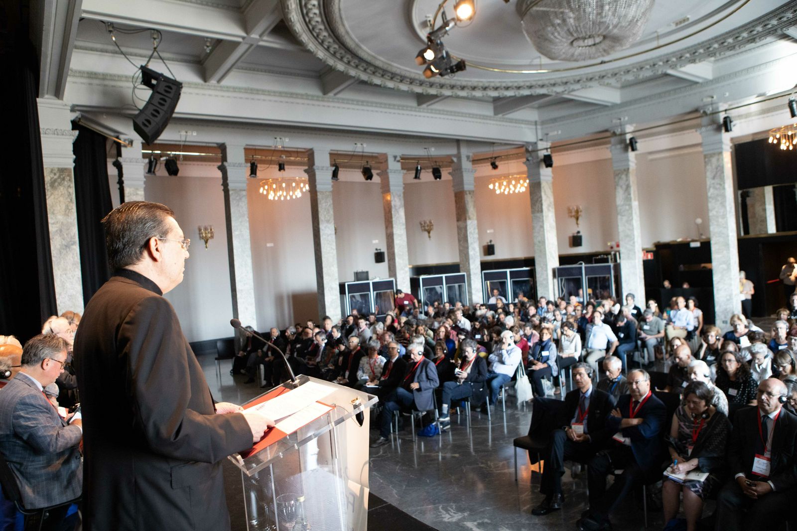 Miguel Angel Ayuso durante el encuentro internacional "Paz sin Fronteras", esta mañana