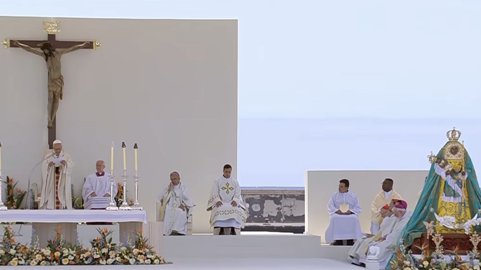 El Papa, en su última misa en España