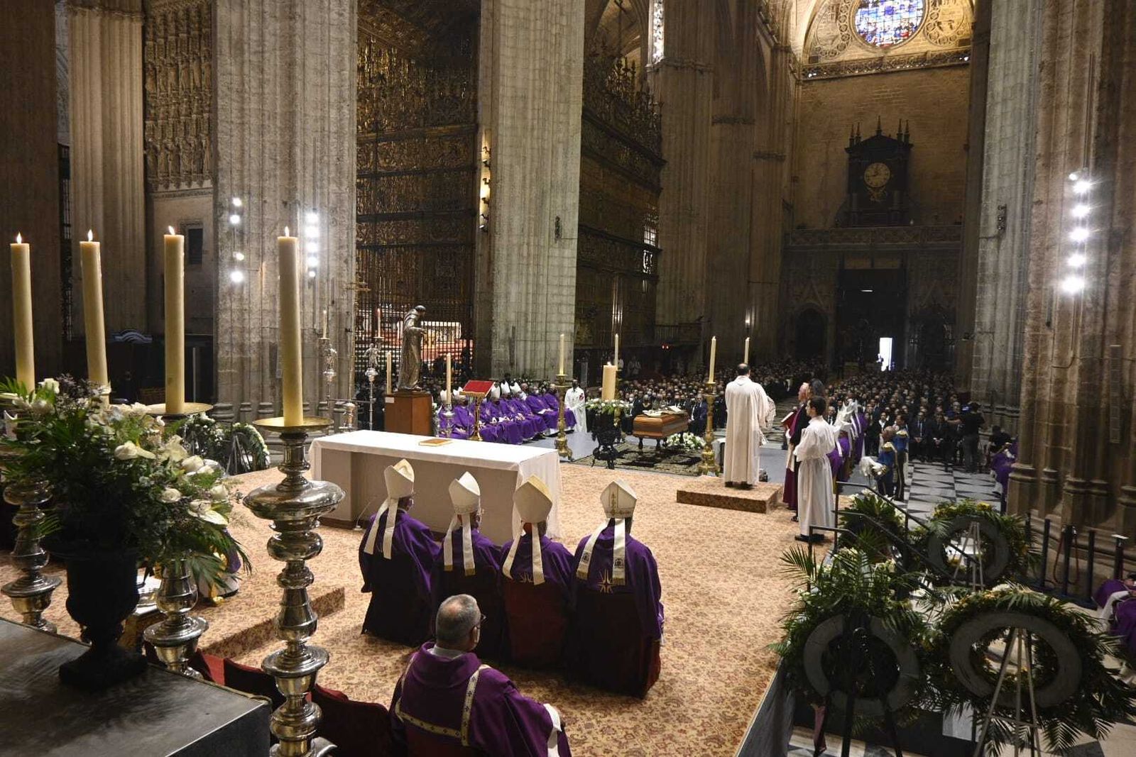 Funeral por fray Carlos Amigo en la catedral de Sevilla