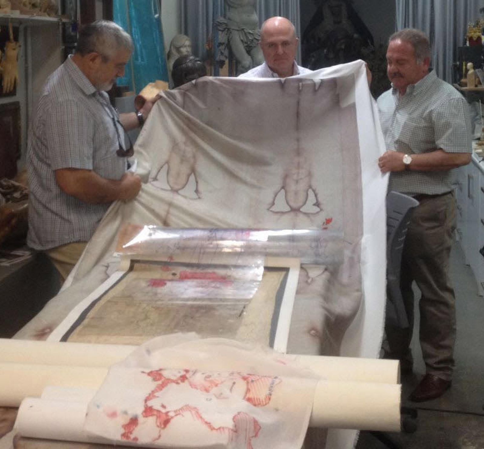 Analizando una impresión de la Sábana Santa