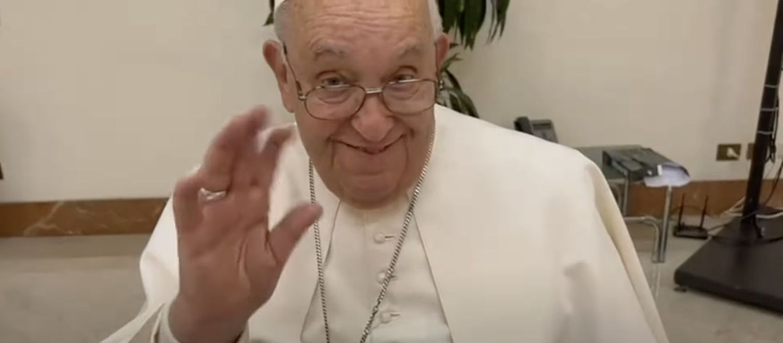El Papa felicita la Navidad a los fieles de Barcelona: "Sean todos ustedes mensajeros, portadores de esperanza"
