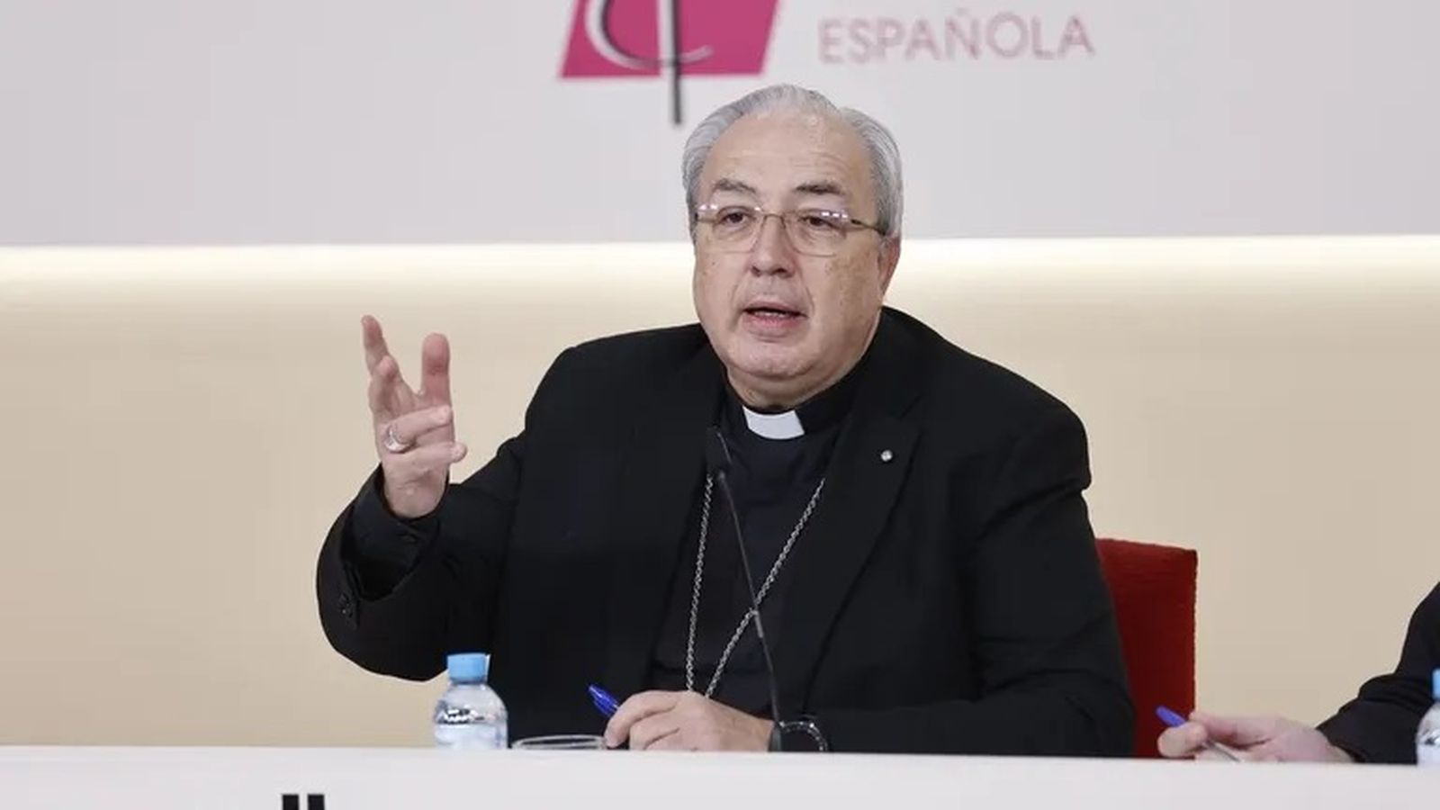 El secretario general de la Conferencia Episcopal Española (CEE), Francisco César García Magán.