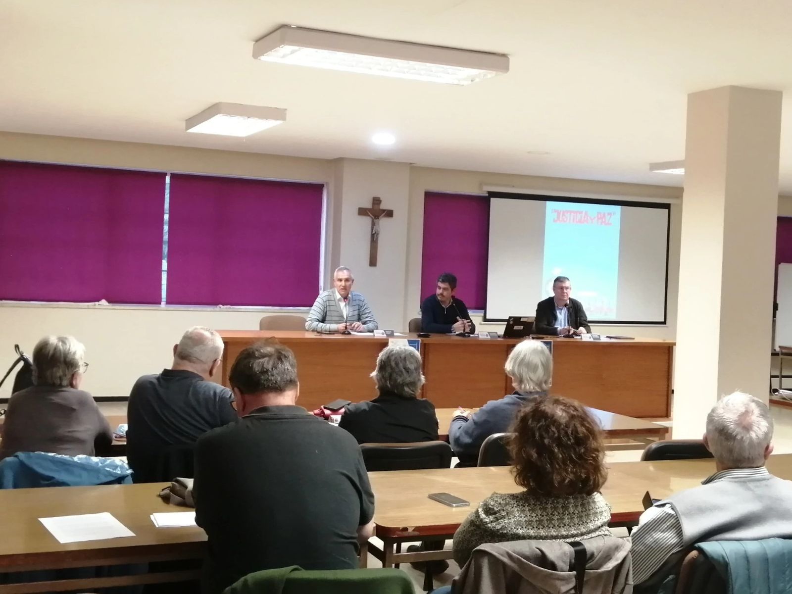 Somos quienes dejan su hogar con el alma rota