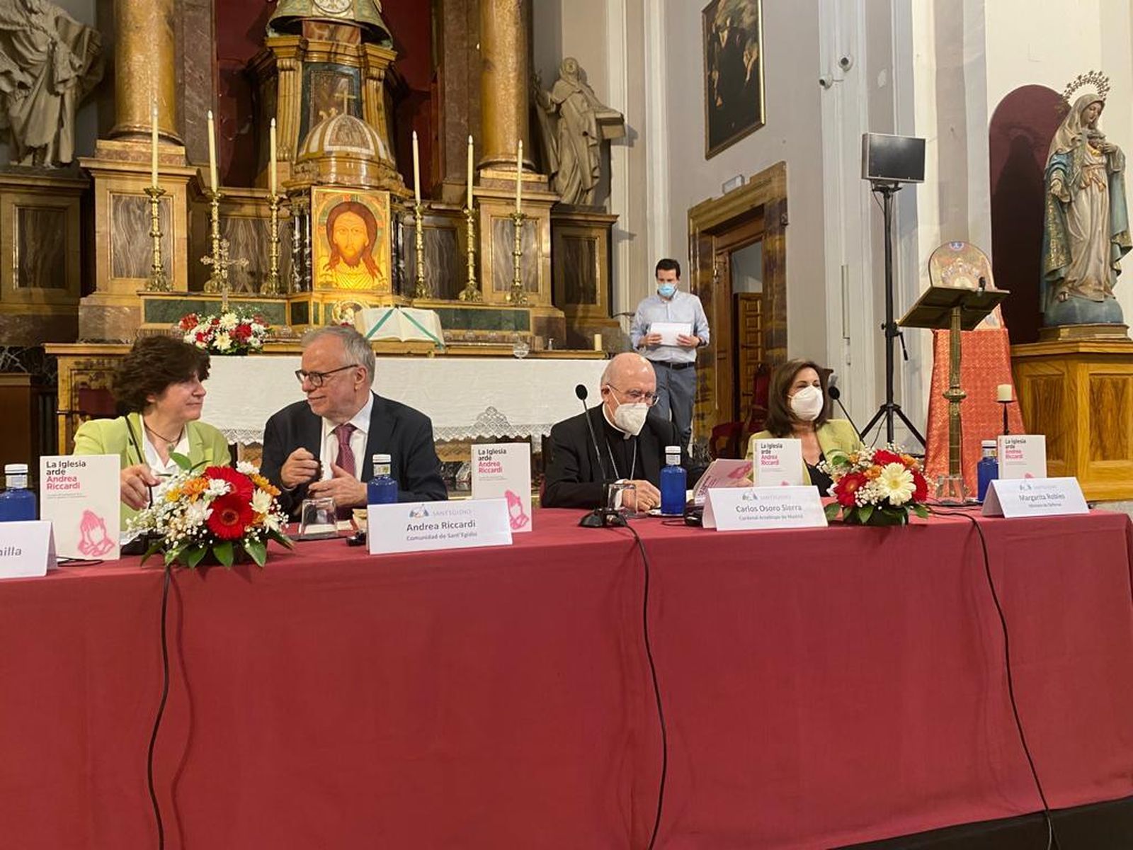 Presentación del libro de Riccardi