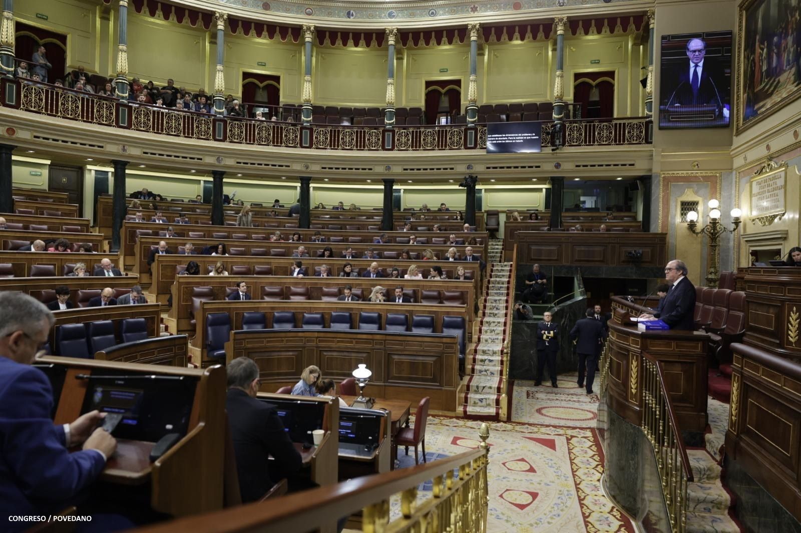 Gabilondo, presentando su informe