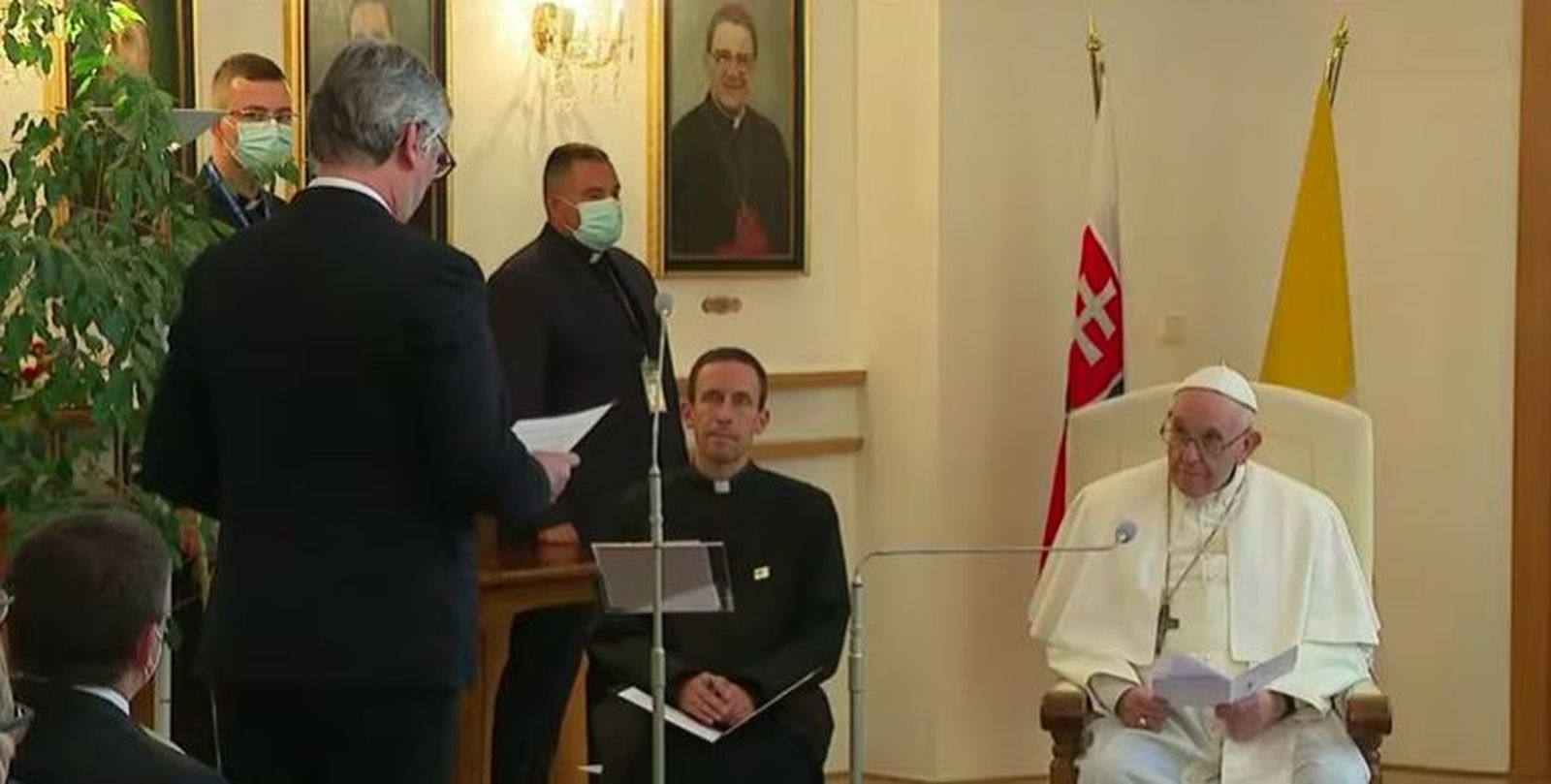 Francisco, en la Nunciatura de Bratislava
