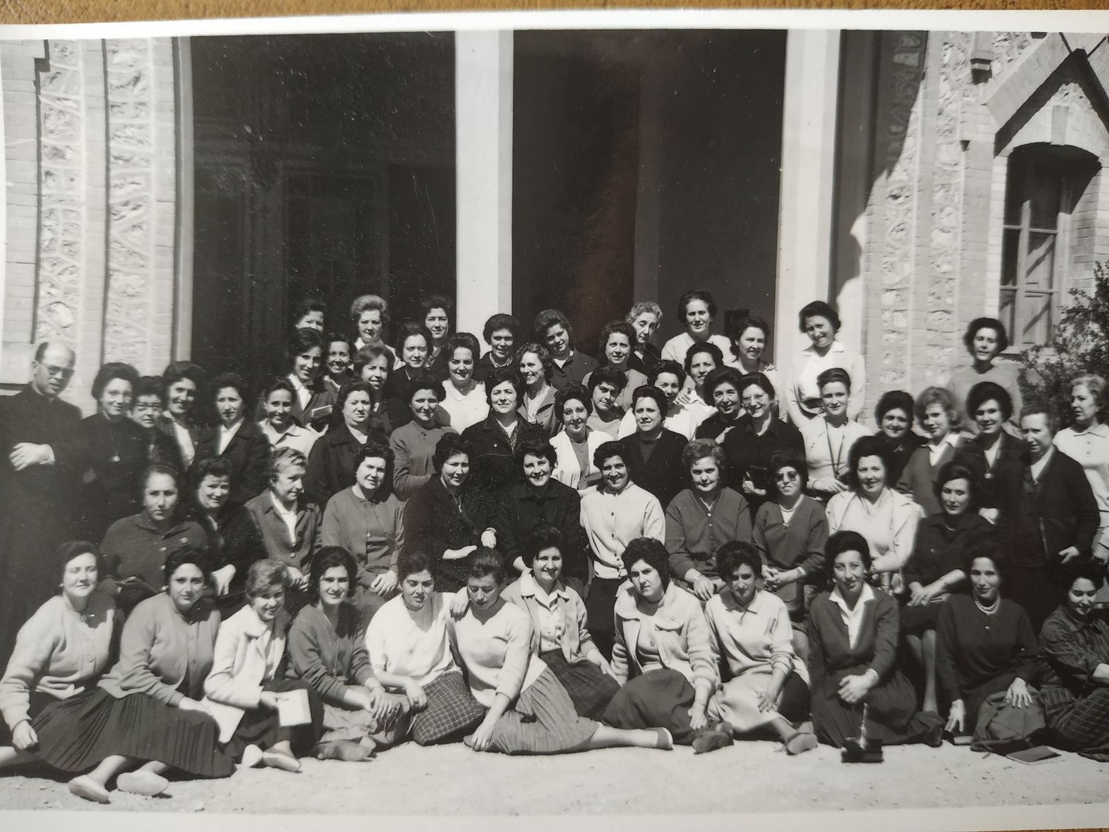Antonio Aradillas, Consiliario Nacional de Mujeres de Acción Católica, dirige en la archidiócesis de Valencia la VII Semana Impacto a las mujeres, el día 25 de mayo de 1962, en la Casa de Ejercicios "La Purísima" de Alacuás