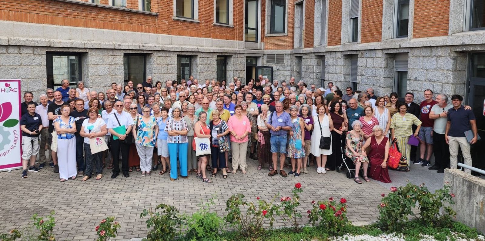 Foto de familia de la HOAC