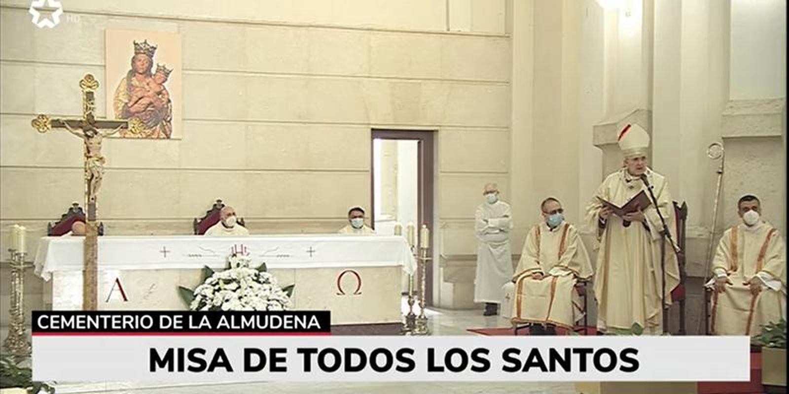 Osoro: "Los santos nos demuestran que seguir a Jesús es posible"