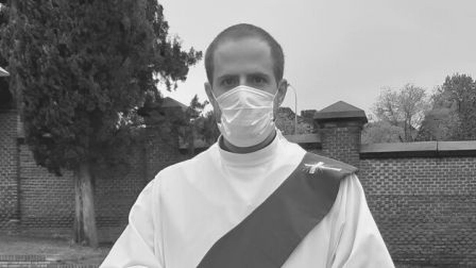 Los diáconos ofrecen un momento de serenidad en el duelo del coronavirus