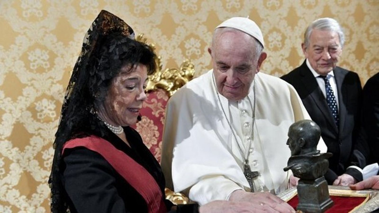 Isabel Celaá, con el Papa Francisco