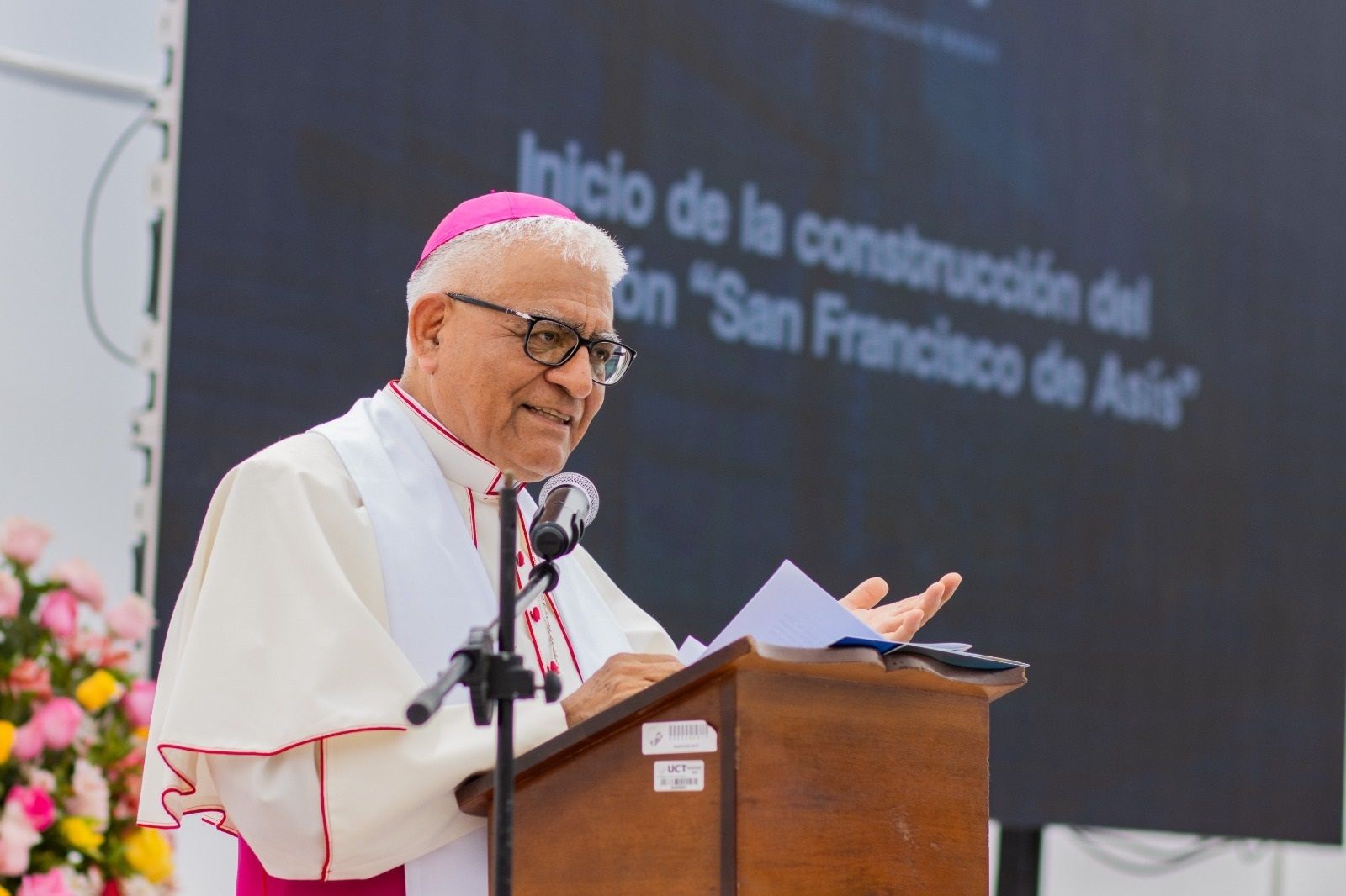 Inician obras para ampliar servicios educativos de la Universidad Católica de Trujillo