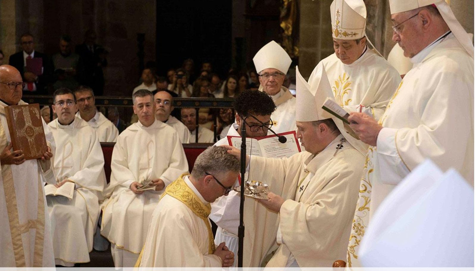 Consagración episcopal de Antonio Valín