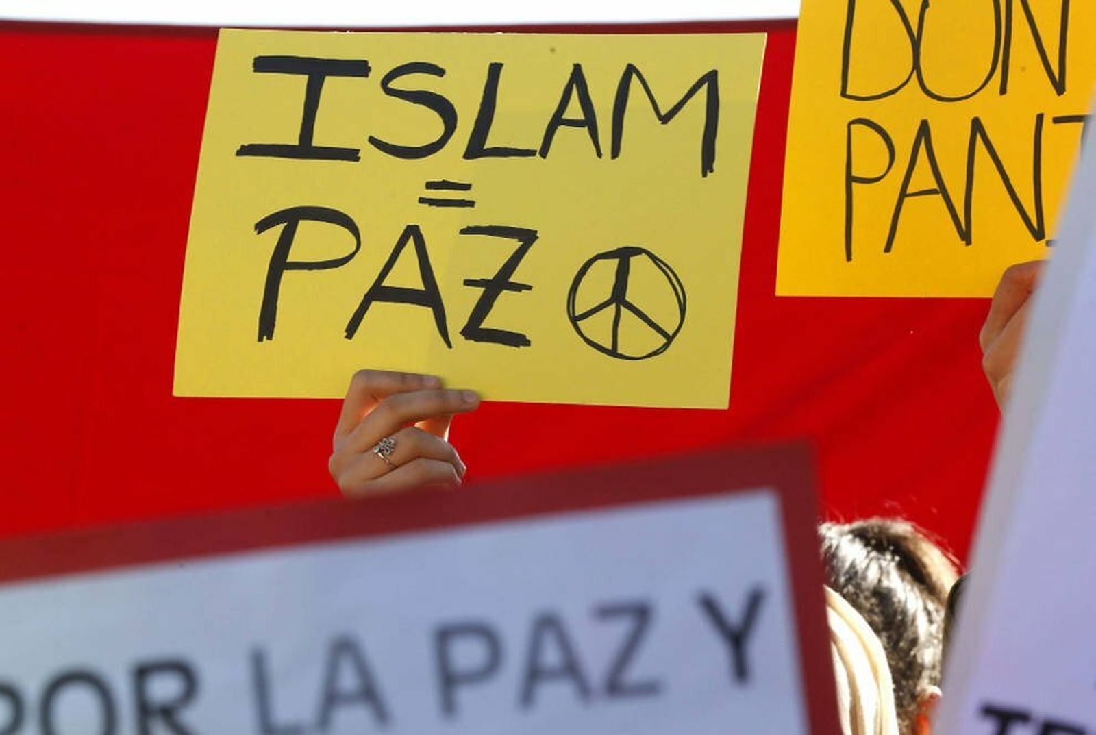 Musulmanes, contra la violencia