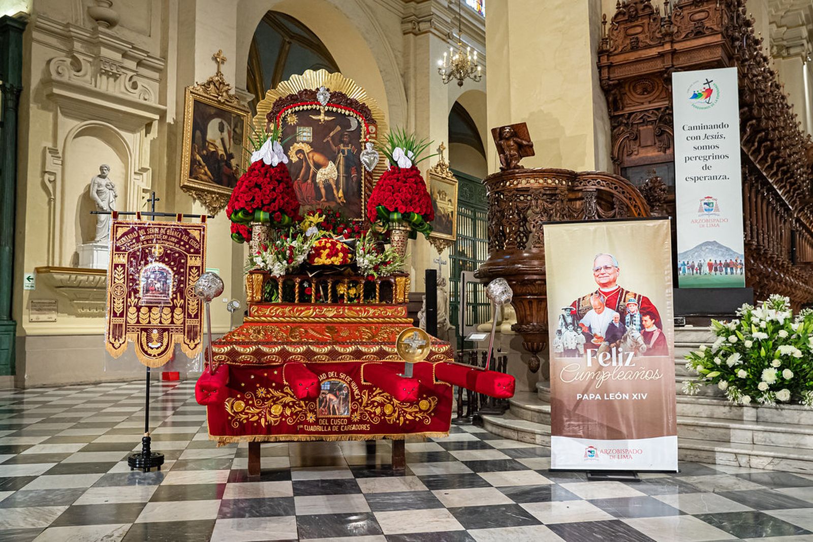 Lima felicitó al Papa León
