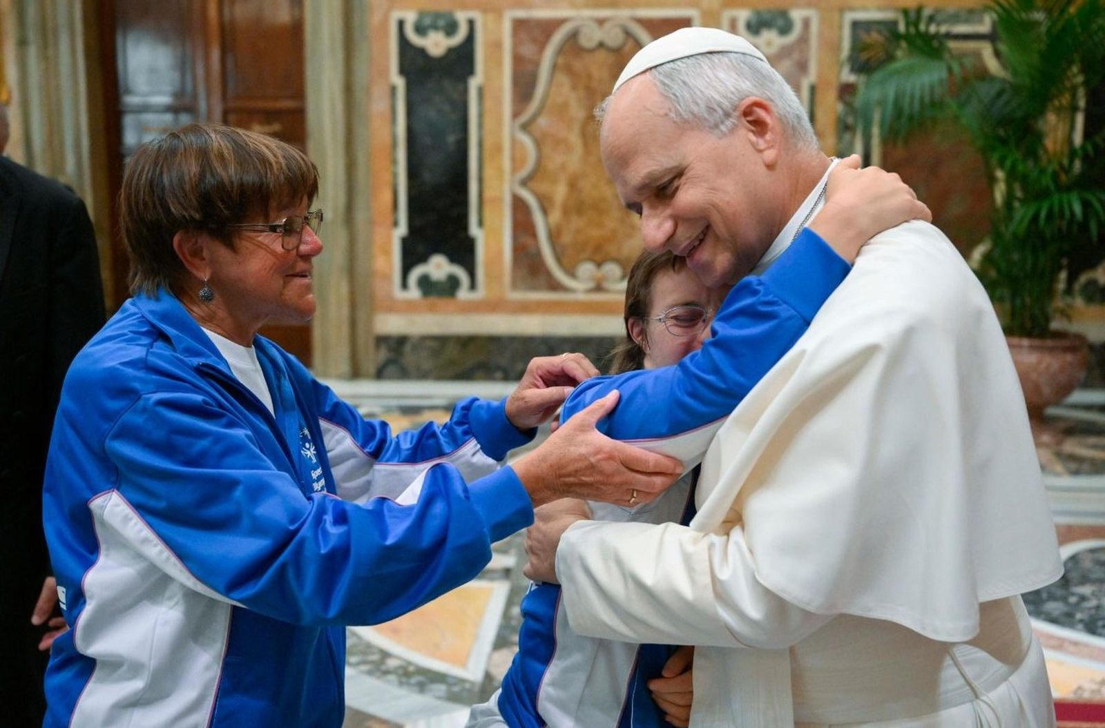 El Papa saluda a los atletas italianos de 'Special Olympics'