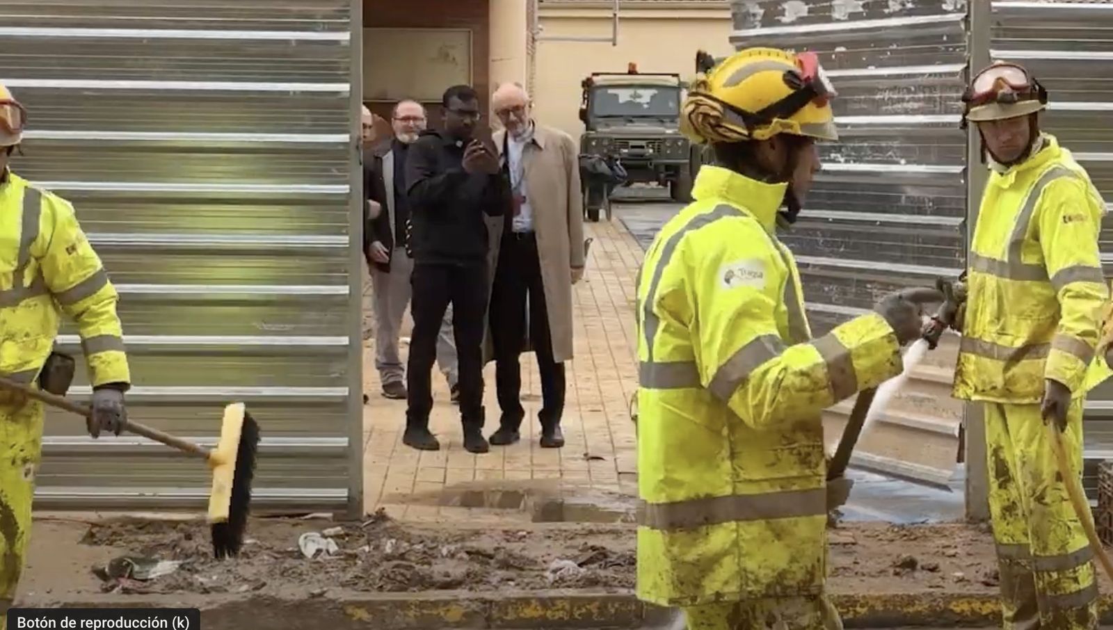 El cardenal Czerny inicia en Benetússer su visita a las zonas afectadas por la DANA