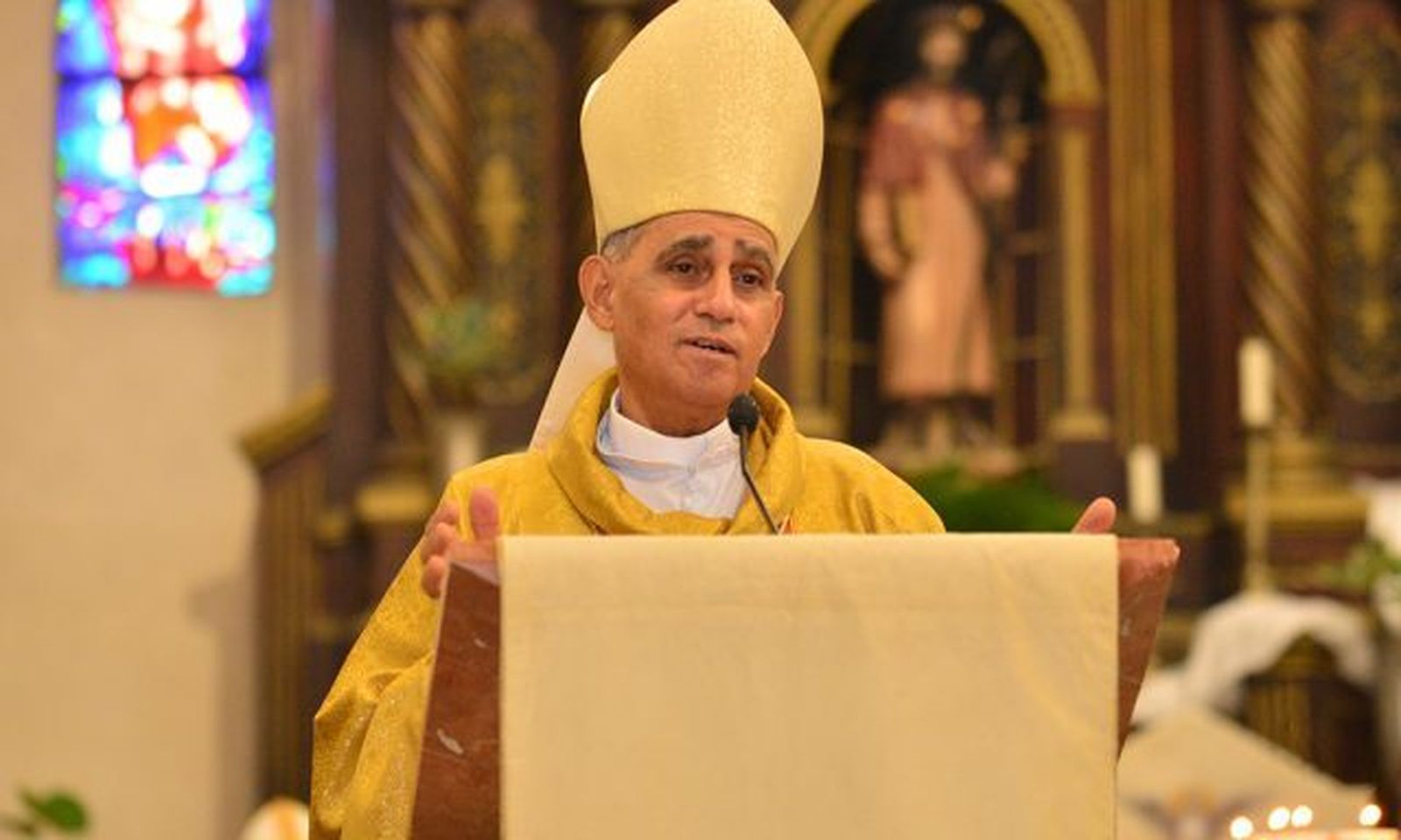 Presidente de la Conferencia del Episcopado Dominicano es escogido como Premio Nacional de Literatura 2023