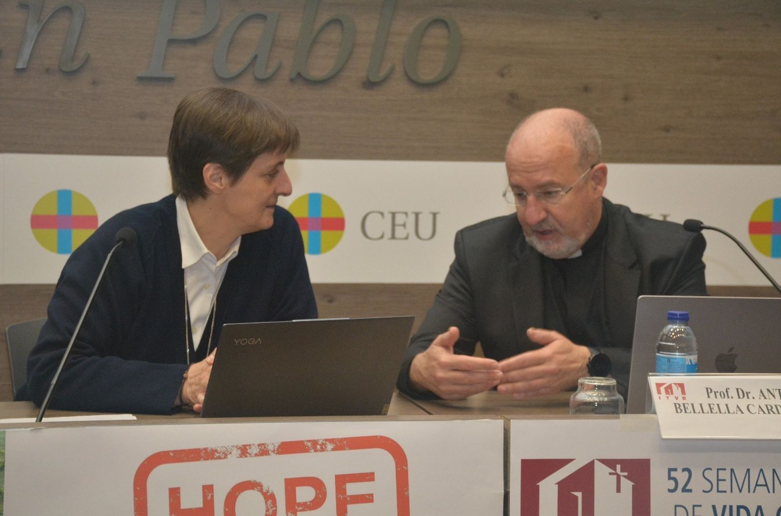 Nadia Coppa con Antonio Bellella, director del ITVR