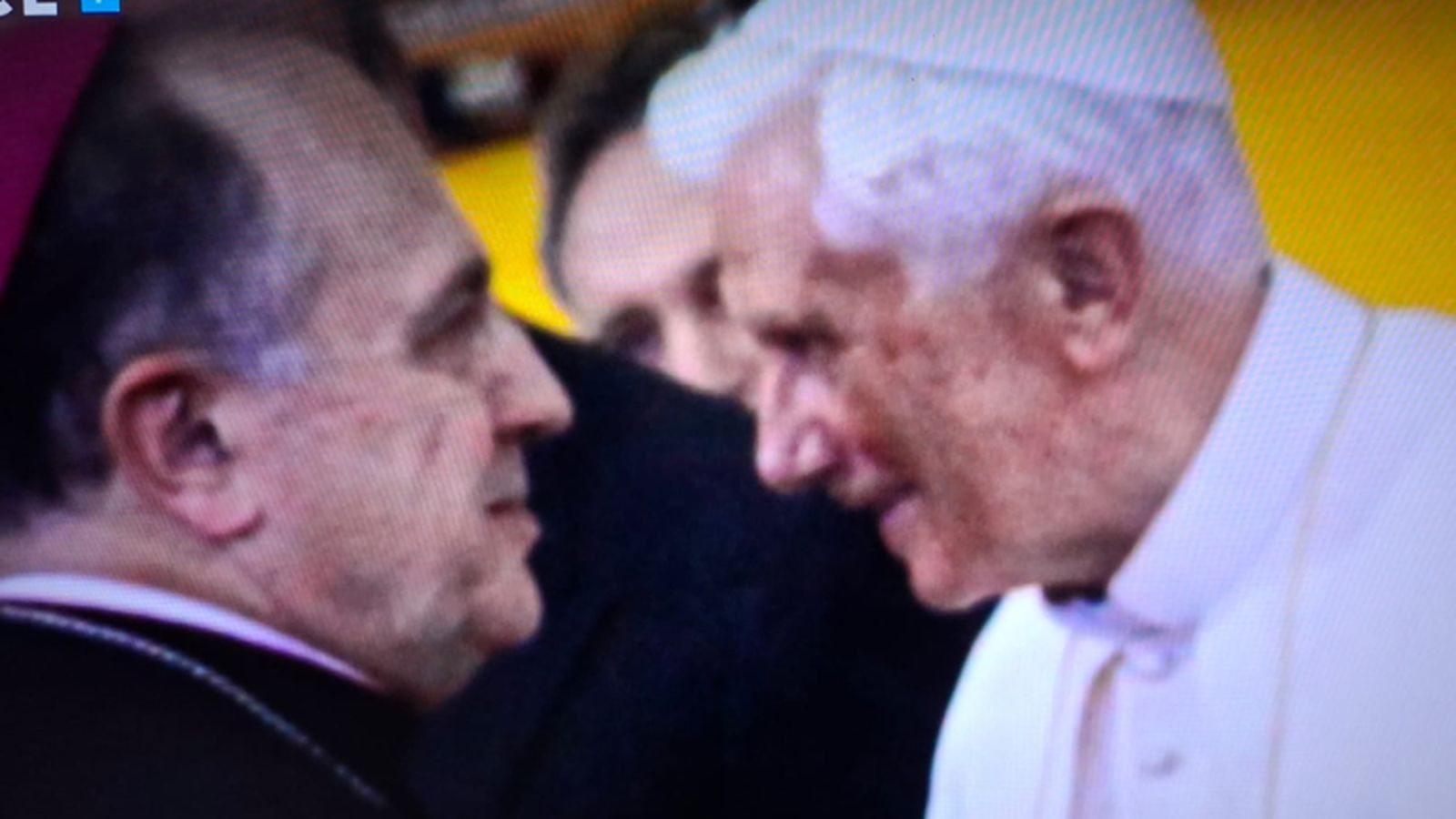 El emérito, con Benedicto XVI.