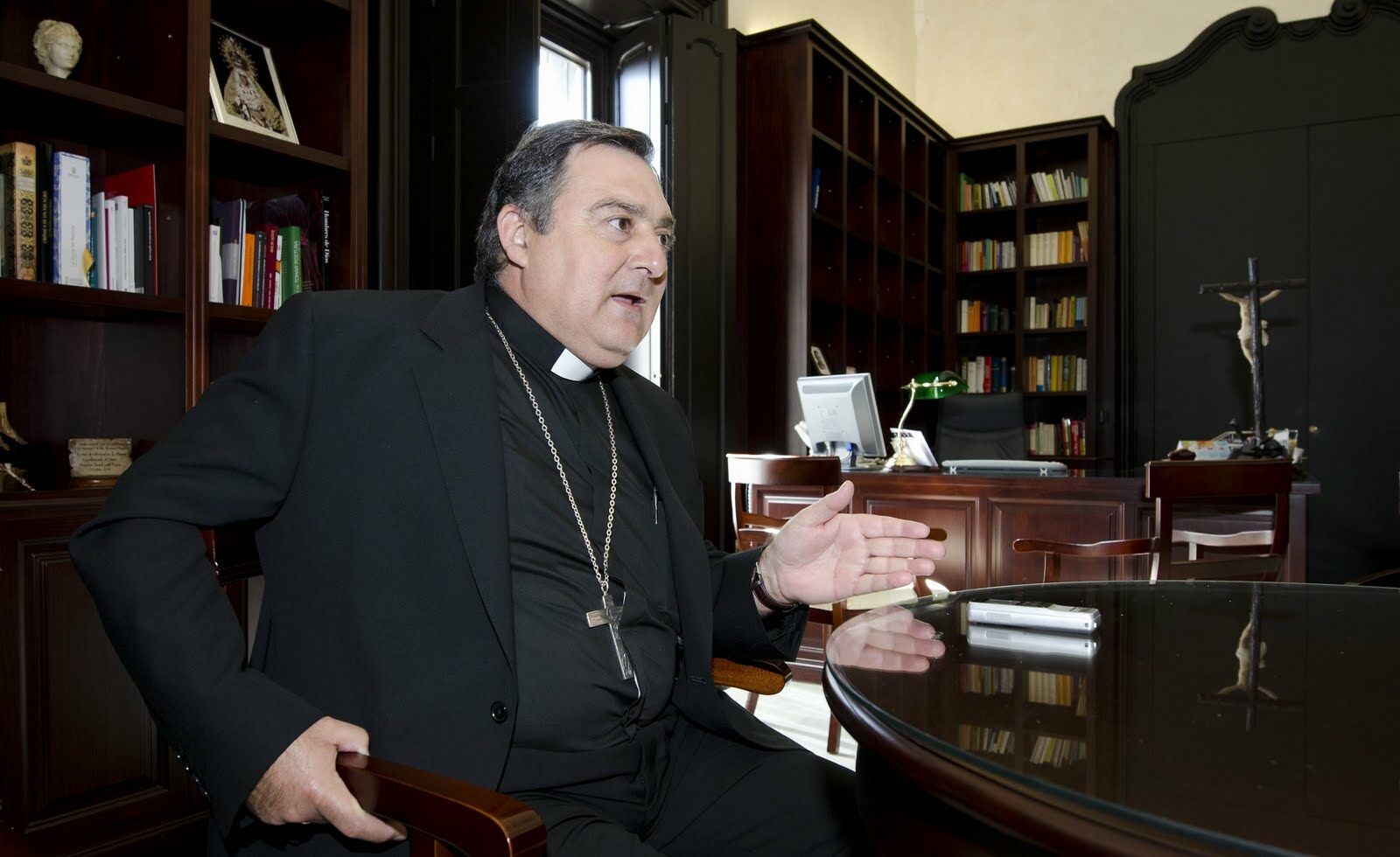 José Mazuelos, obispo de Canarias