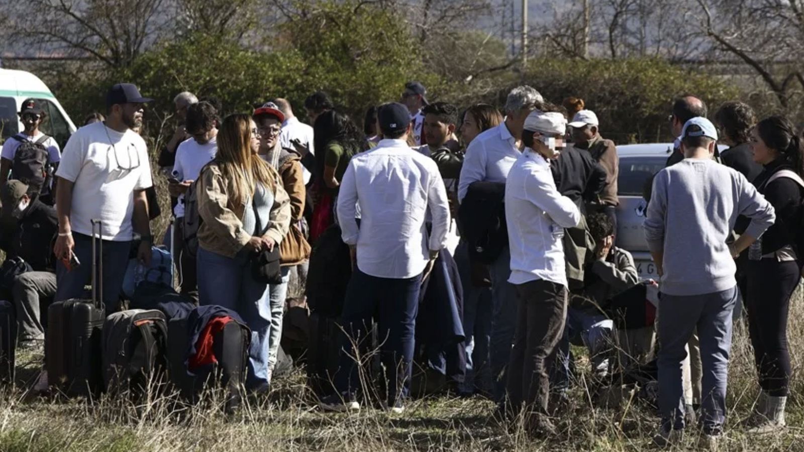 Pasajeros en las vías