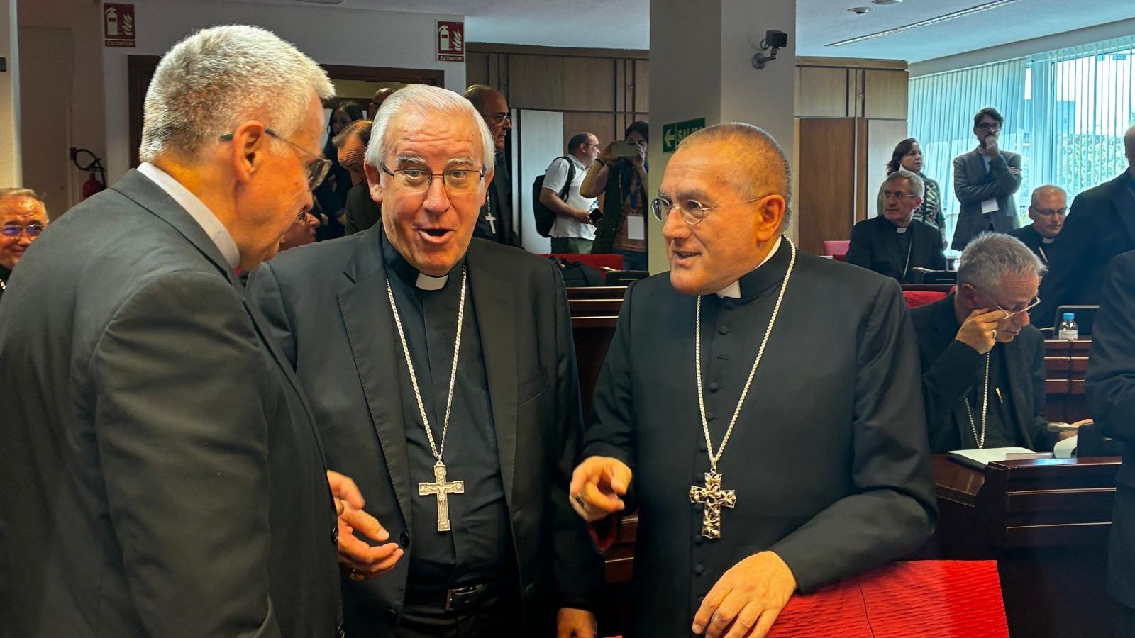 El nuncio, con Planellas y Saiz Meneses