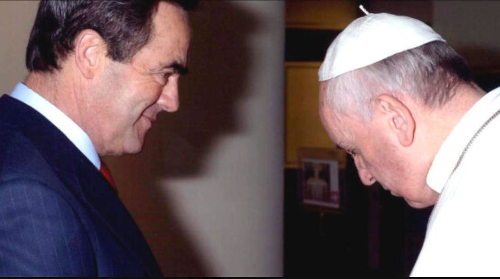 Francisco recibe en el Vaticano al expresidente del Congreso, José Bono