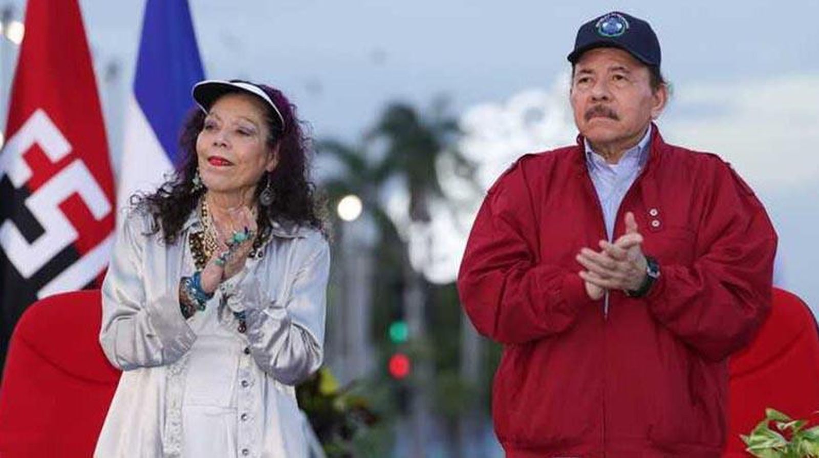 Daniel Ortega y su esposa, Rosario Murillo