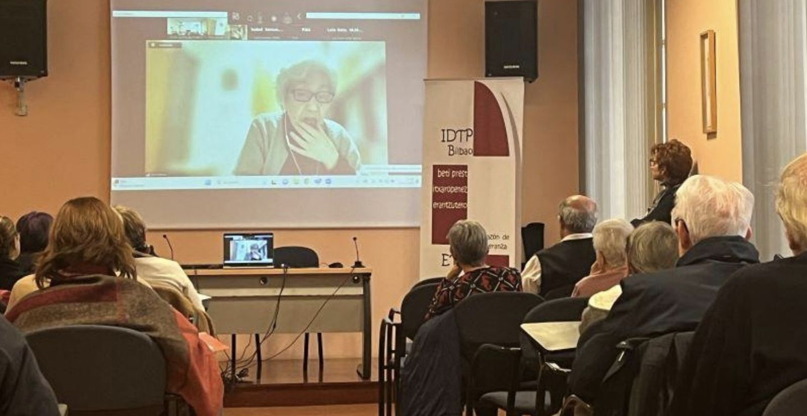 Filo Hirota, madre sinodal