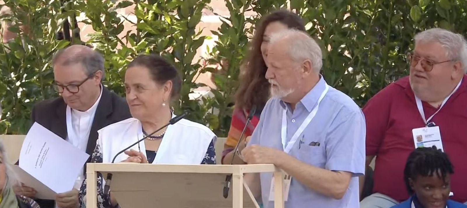 Elda Baggio y João Pedro Stédile, que citó a Pedro Casaldáliga