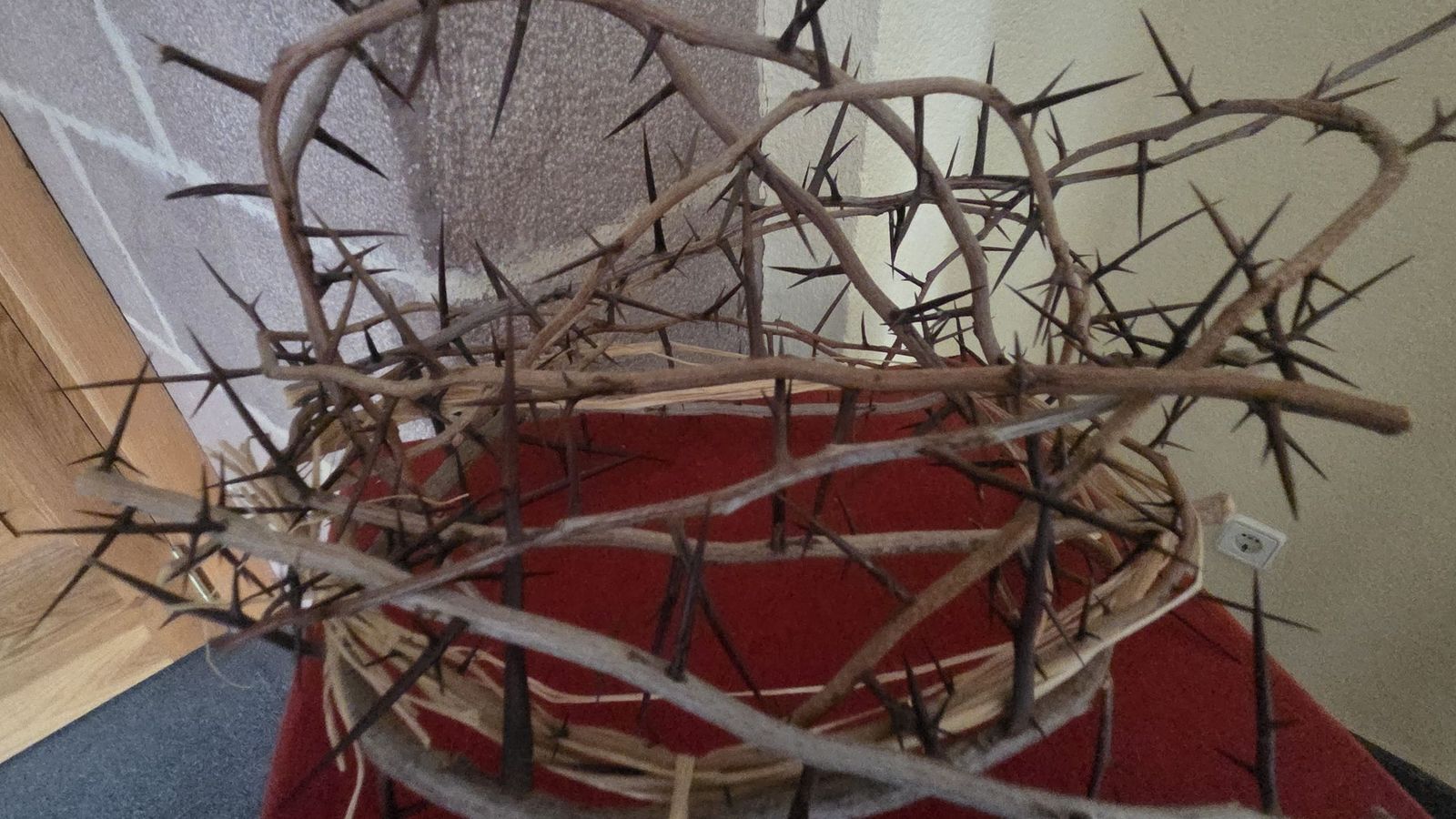 La hiriente corona. Monasterio de Valvanera