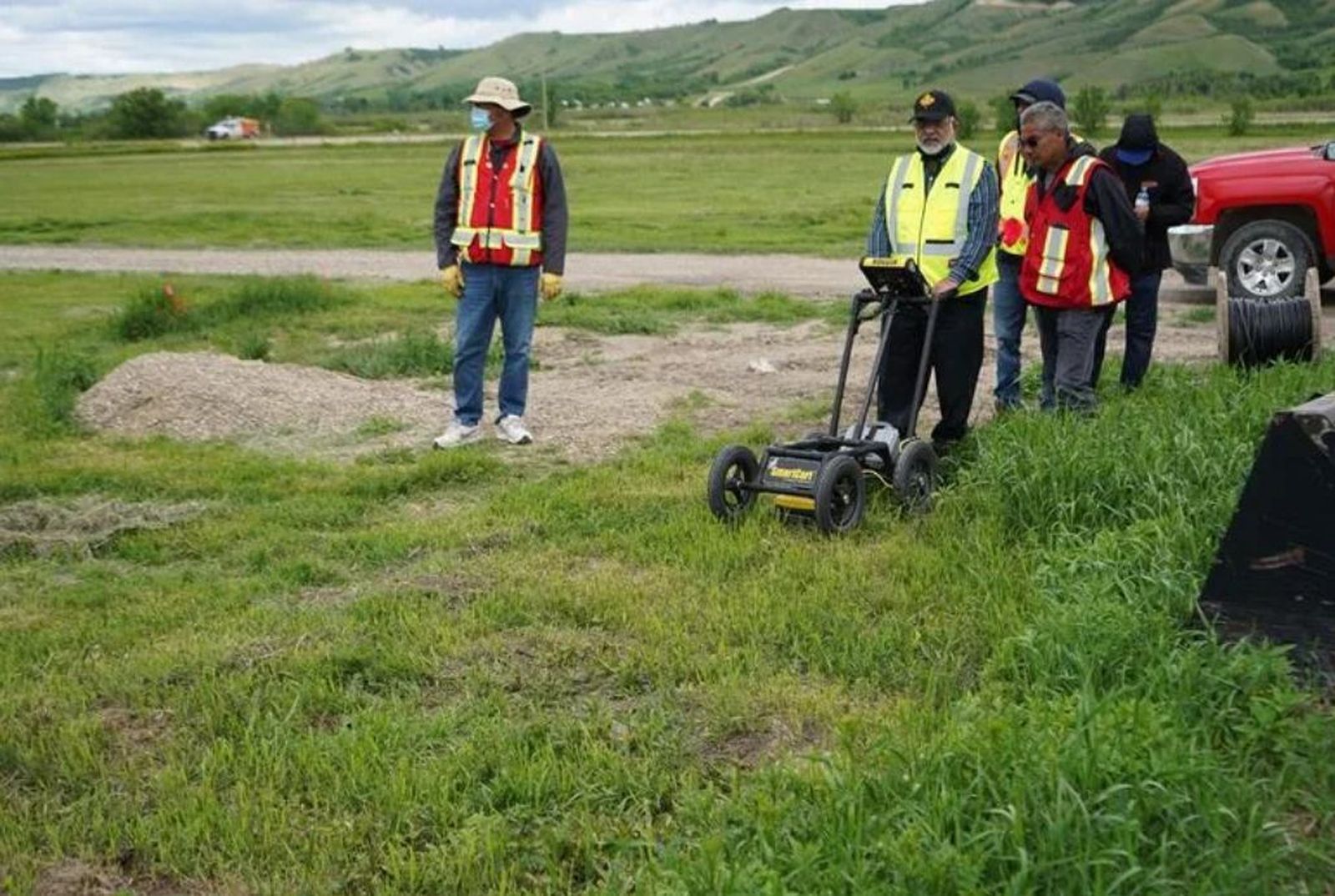 Búsqueda de cuerpos en Marieval